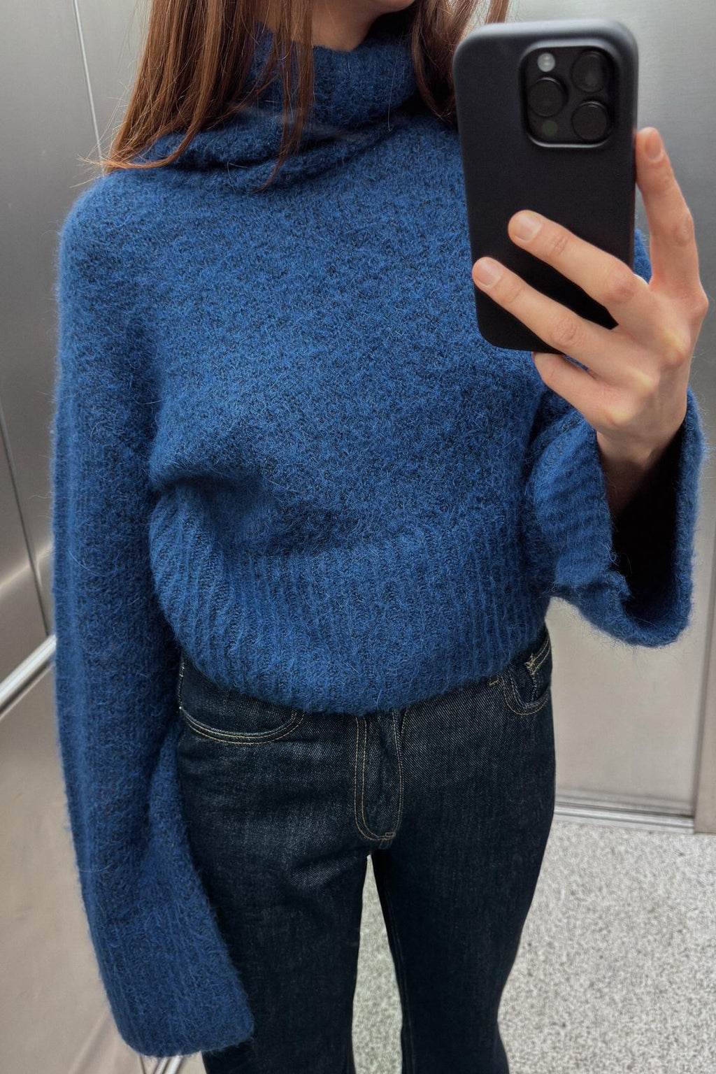 Nivelle | Knitted Turtleneck with Wide Sleeves &amp; Cropped Fit