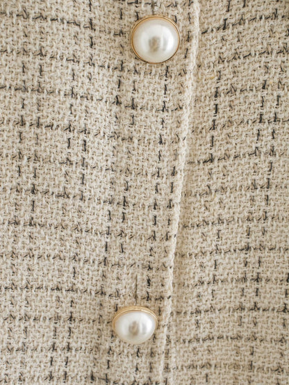 Carole - Women's coat with pearl buttons