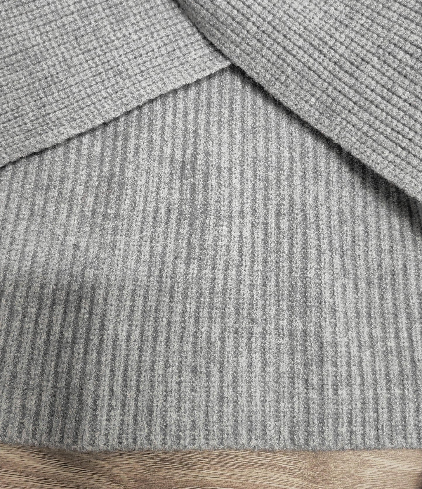 Lolanthe™ - Grey Knitted V-Neck Sweater