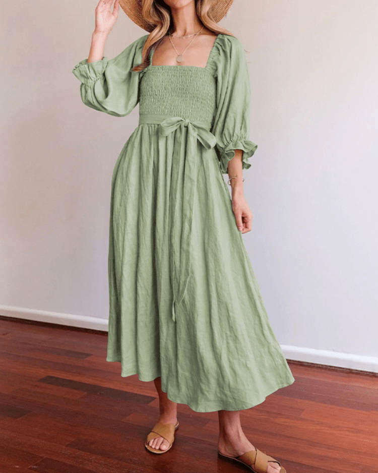 Tana | French Dress with Ruffles and Sleeves