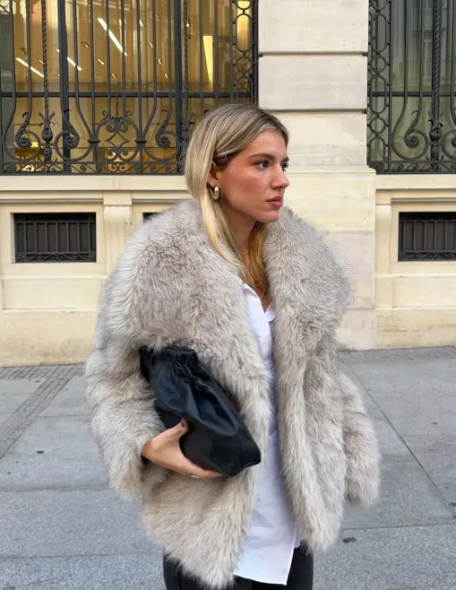 Sofiay | Trendy jas van imitatiebont