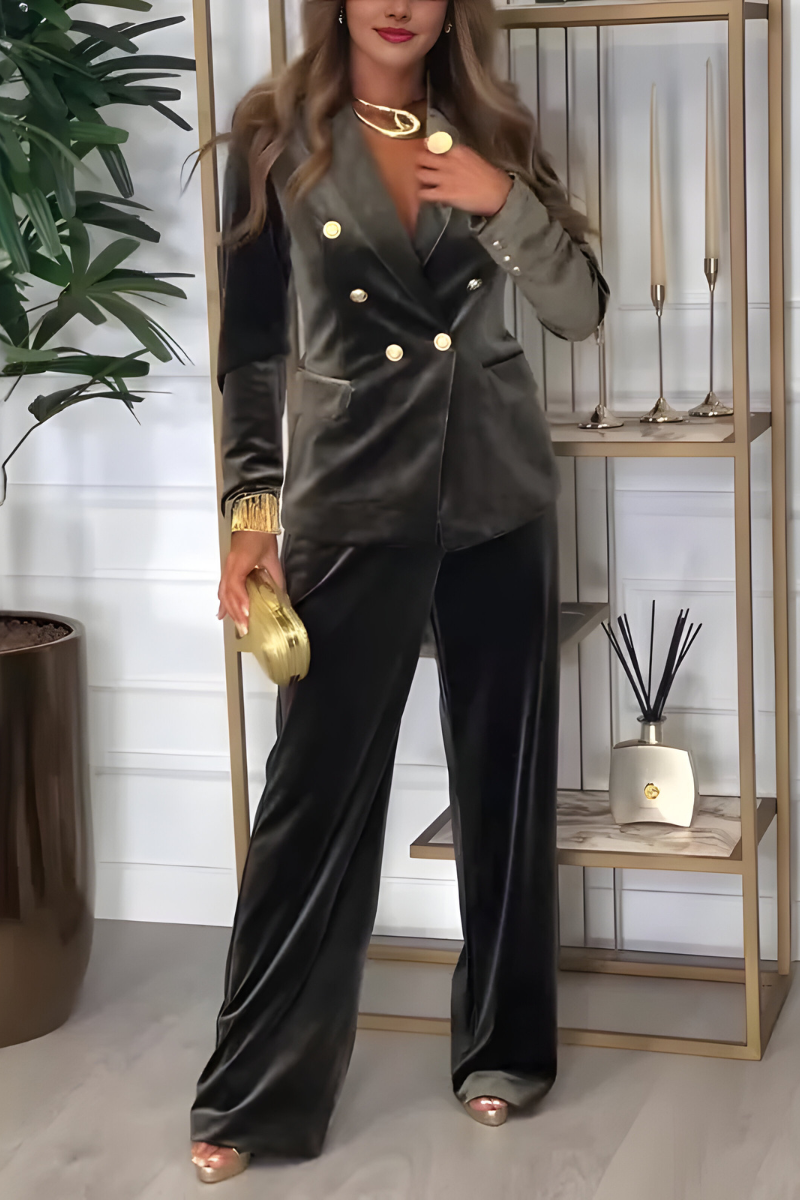 Nira | Chic Velvet Two-Piece Suit