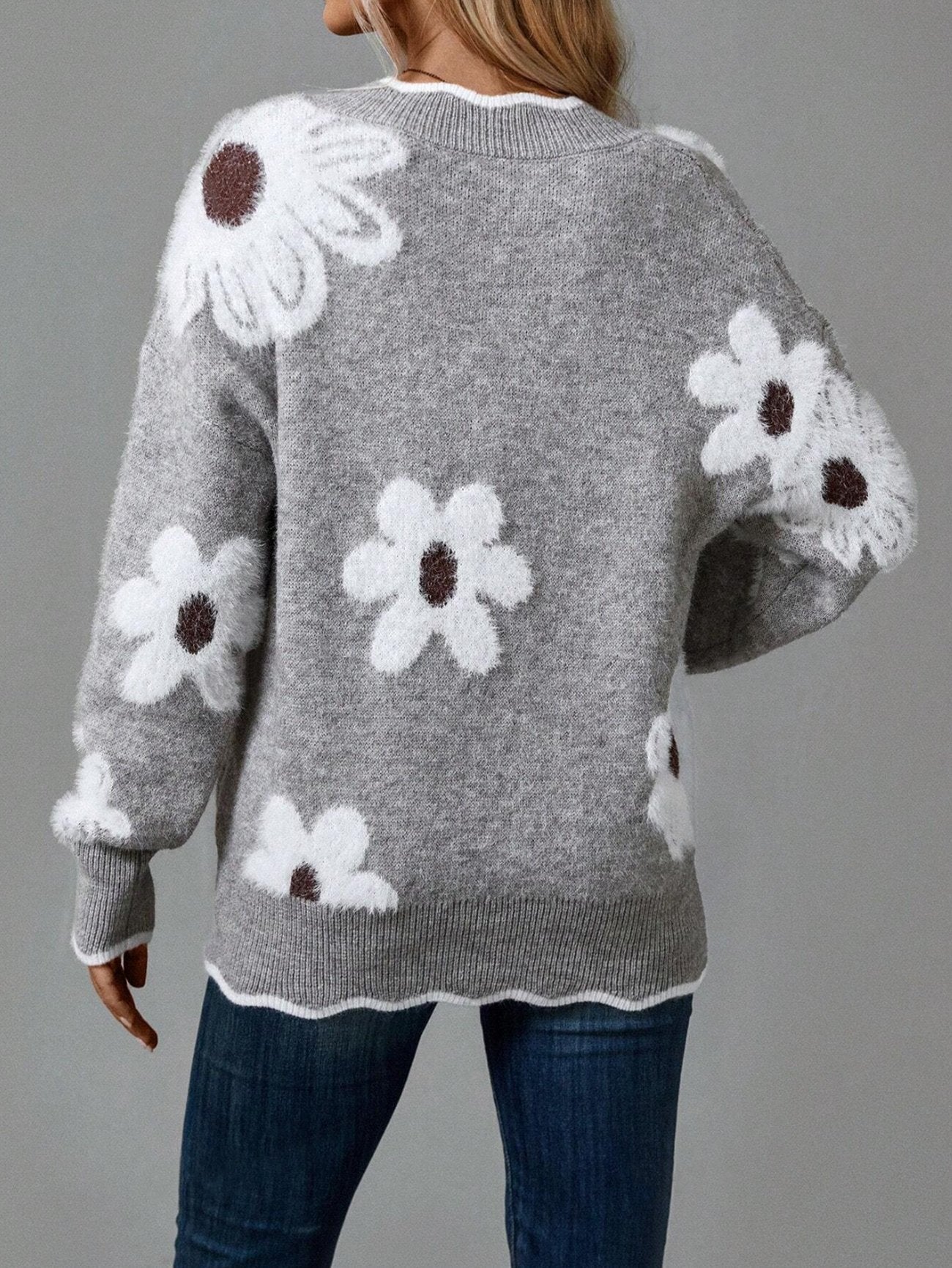 Odette™ – Eleganter Pullover mit Blumenmuster und Rüschensaum