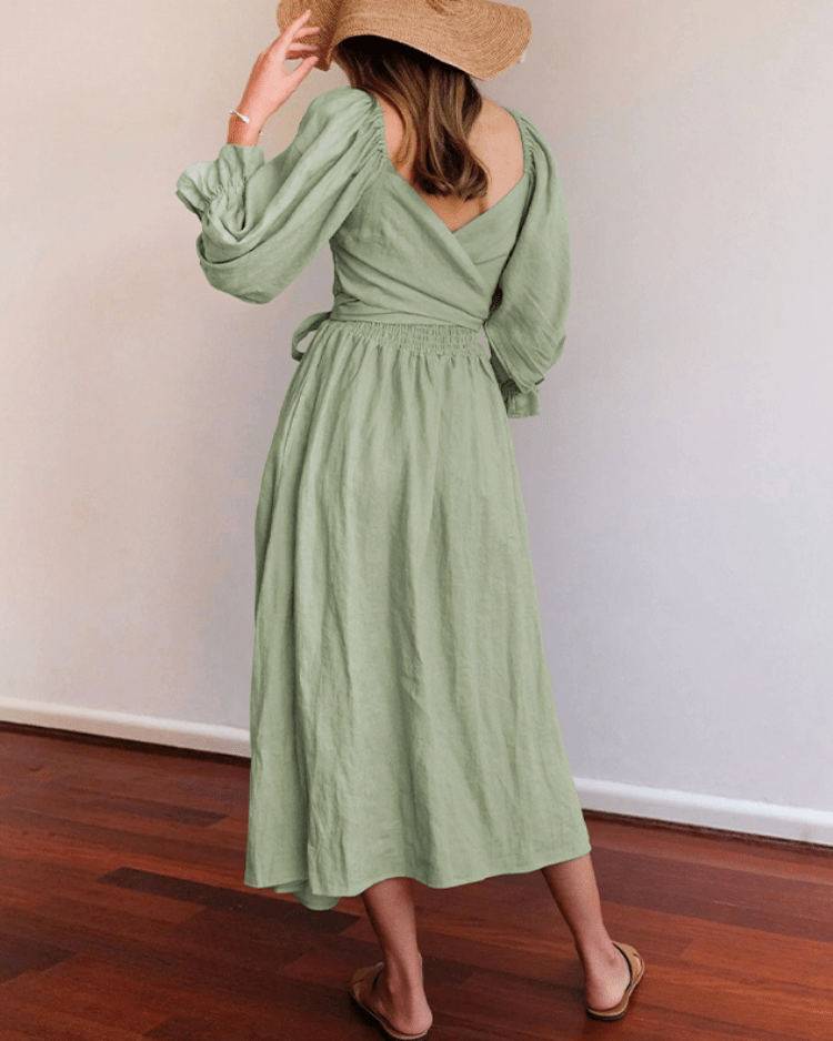 Tana | French Dress with Ruffles and Sleeves