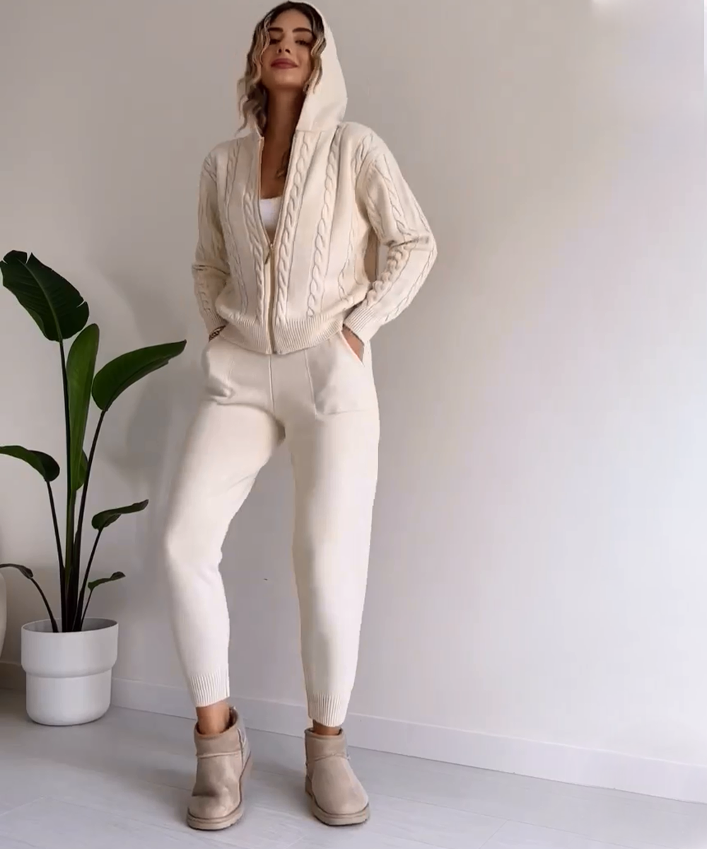Veala | Refined Jacquard Knitted Sweater and Cardigan for Women