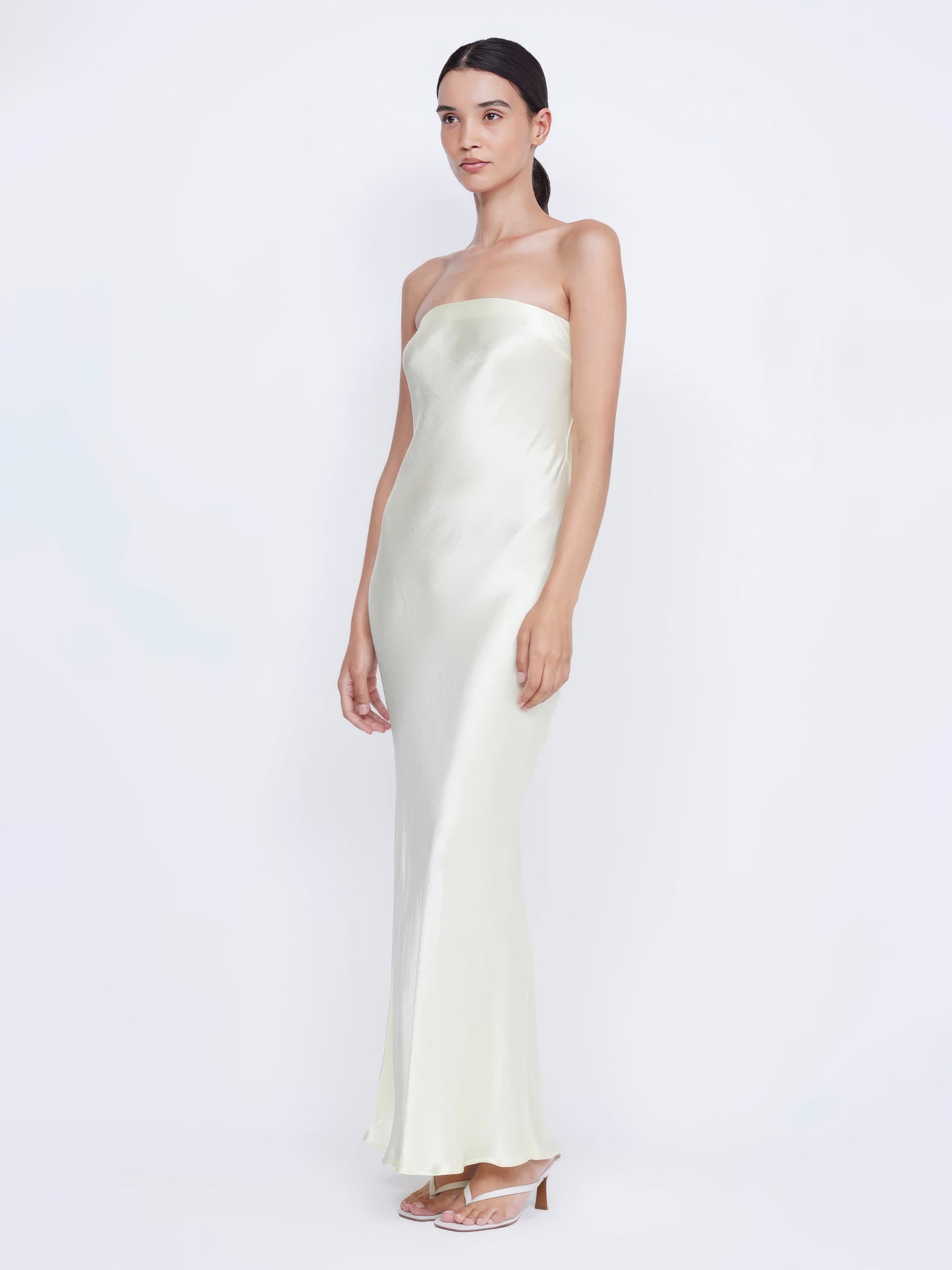 Novela™ – Satin-Maxikleid