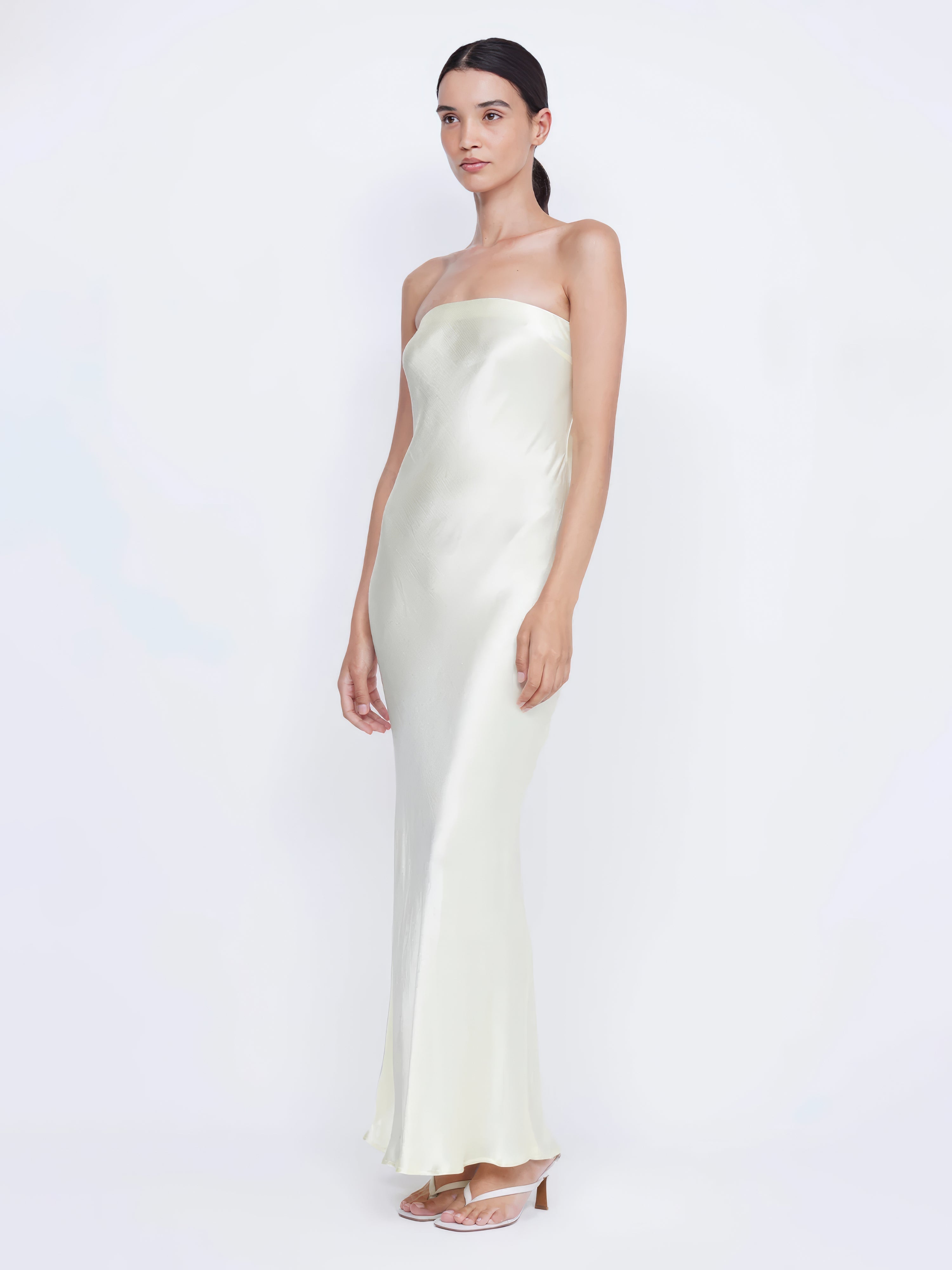 Novela™ – Satin-Maxikleid