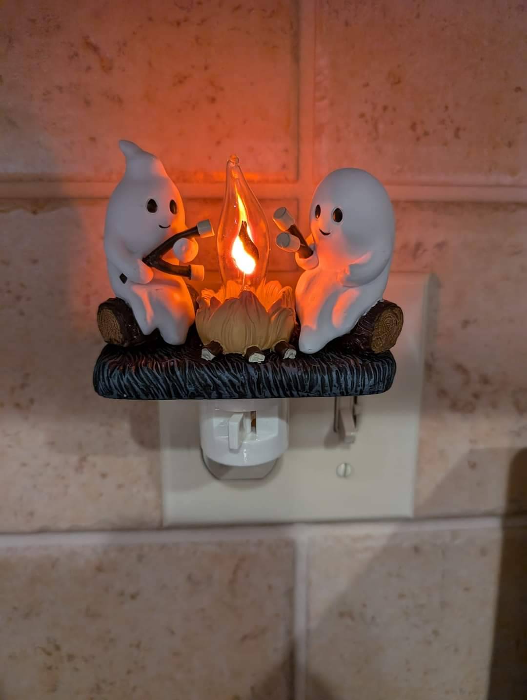 Trend Ghost Campfire Lamp 2024