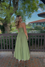 Liva™ | Plissiertes Midikleid