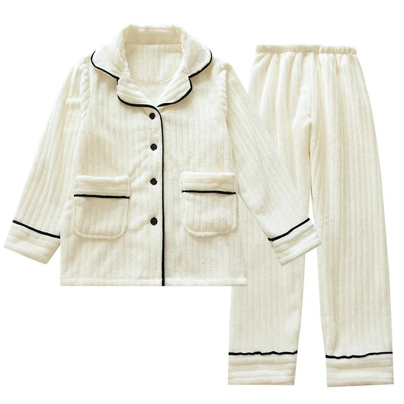 Mila SnuggleSuit Pyjamas | Weich und bequem