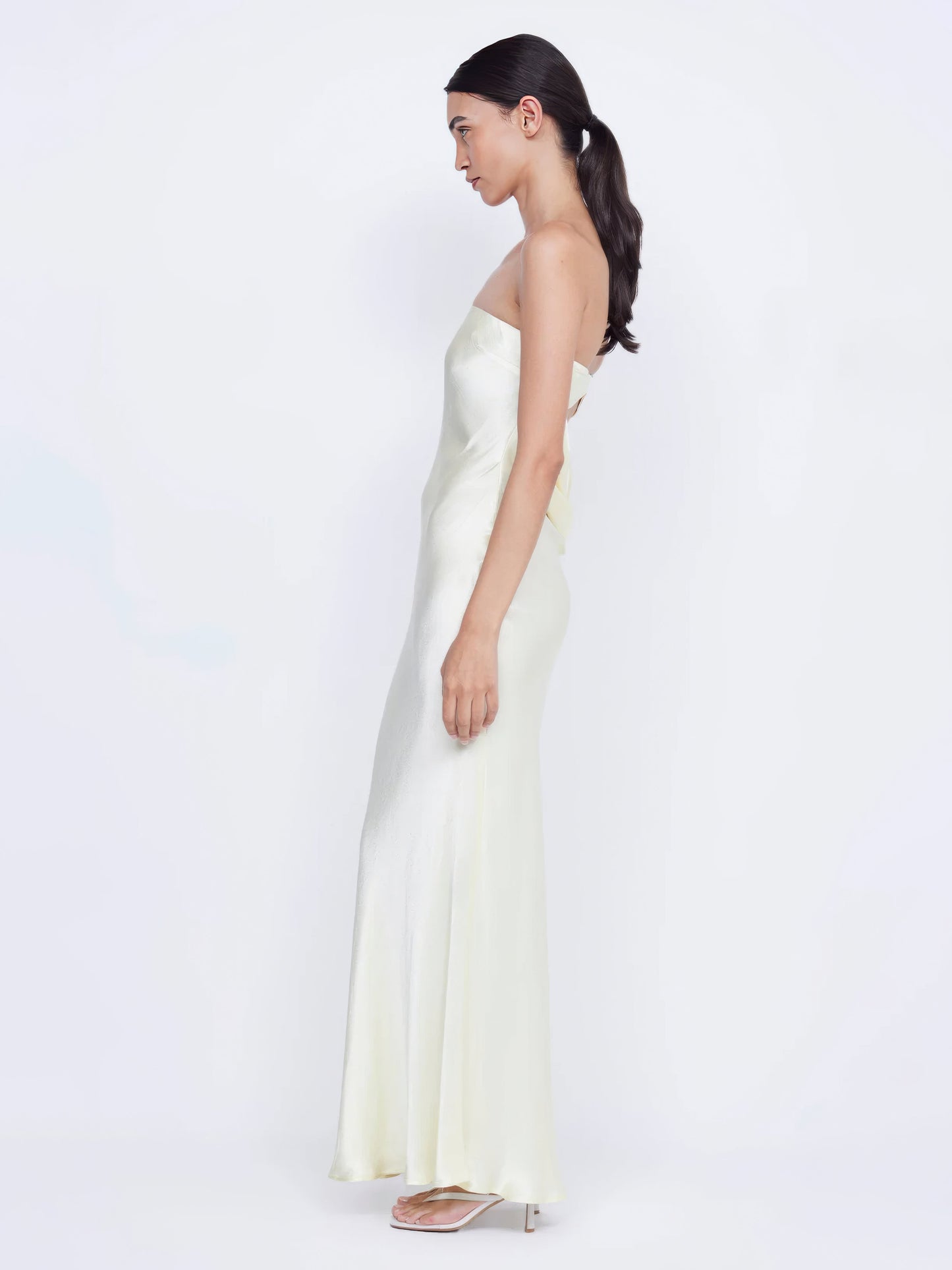 Novela™ – Satin-Maxikleid