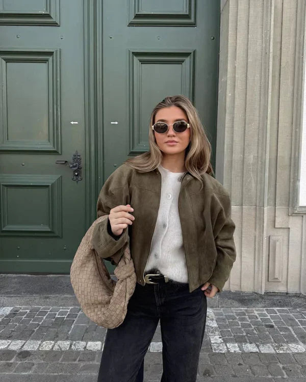 Avery | Elegante Wildleder-Bomberjacke