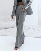 Gwenora | Eleganter gestreifter Blazer mit Kapuze und Hose