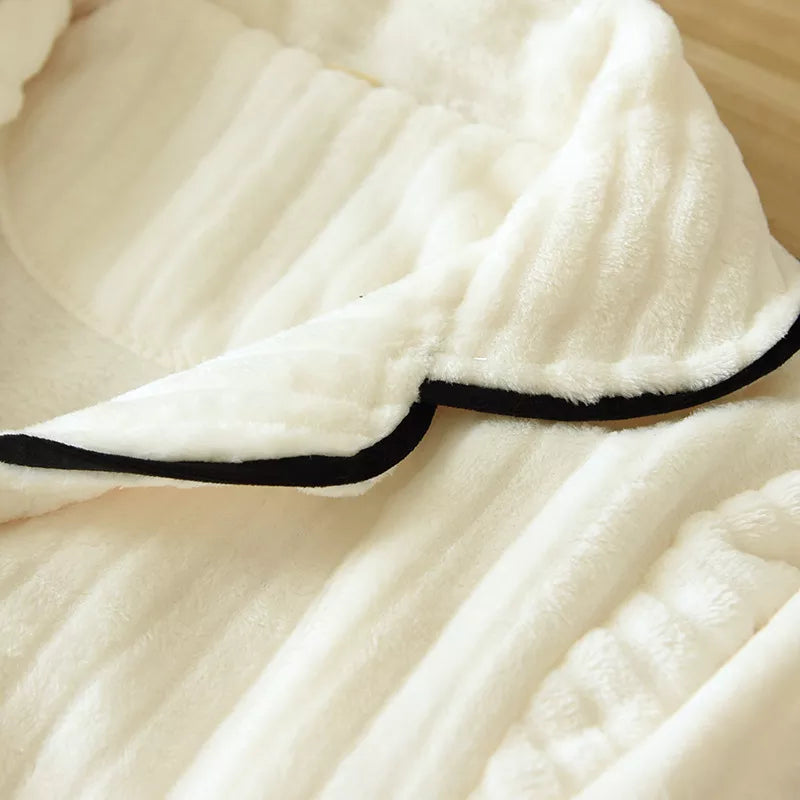 Mila SnuggleSuit Pyjamas | Weich und bequem