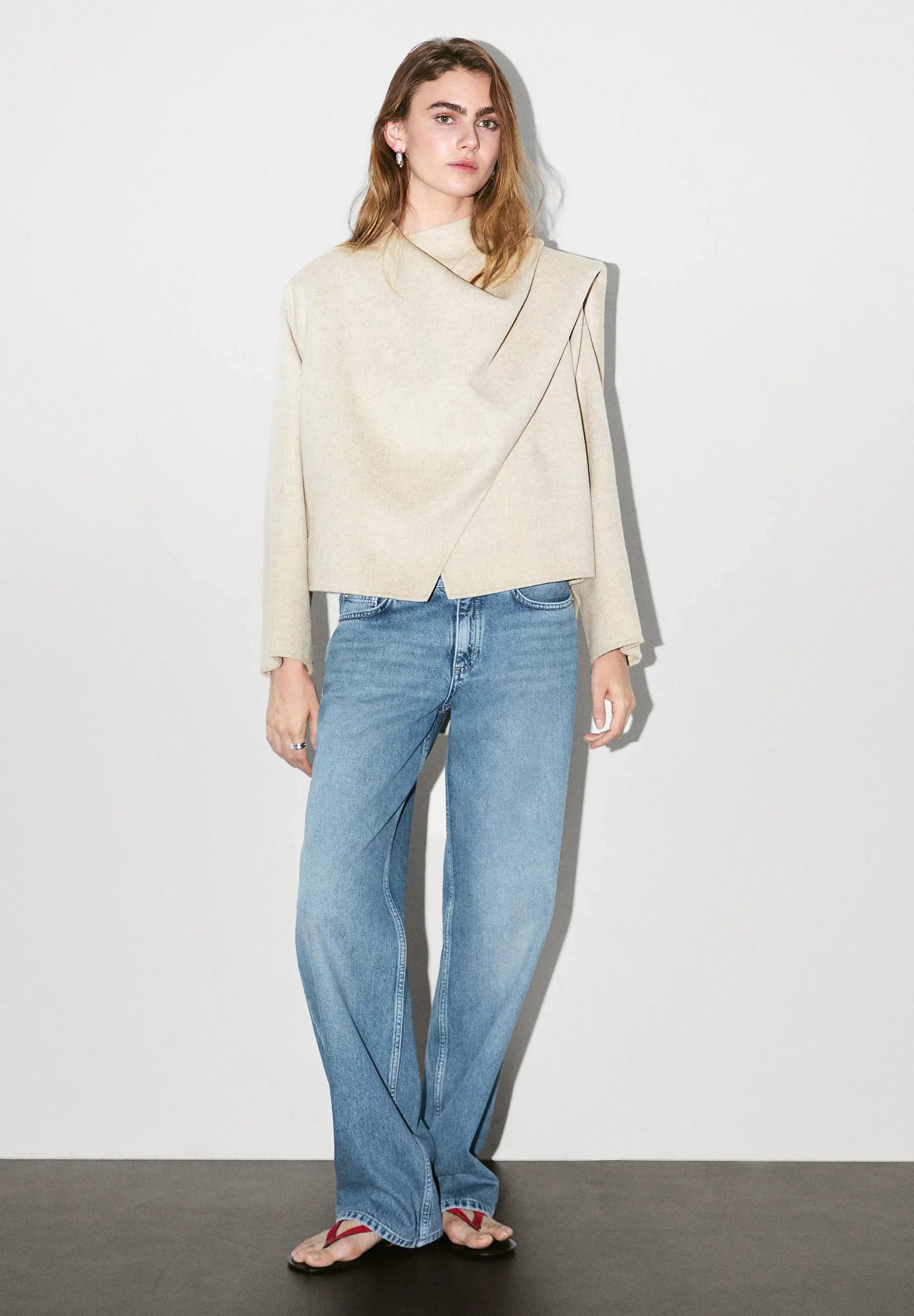 Aveline Asymmetrische Jas | Dames jas met wolmix & sjaaldetail