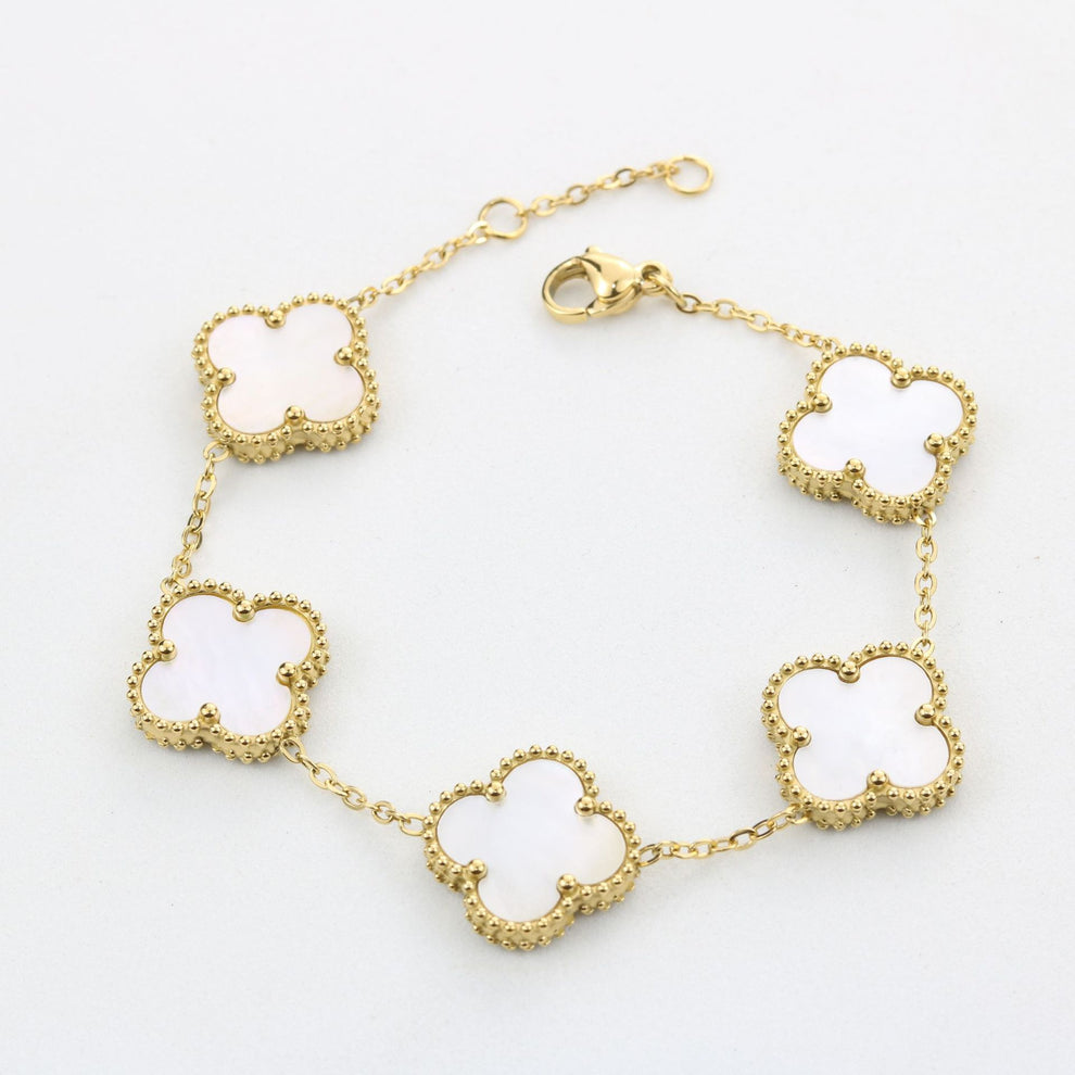 Gold clover bracelet