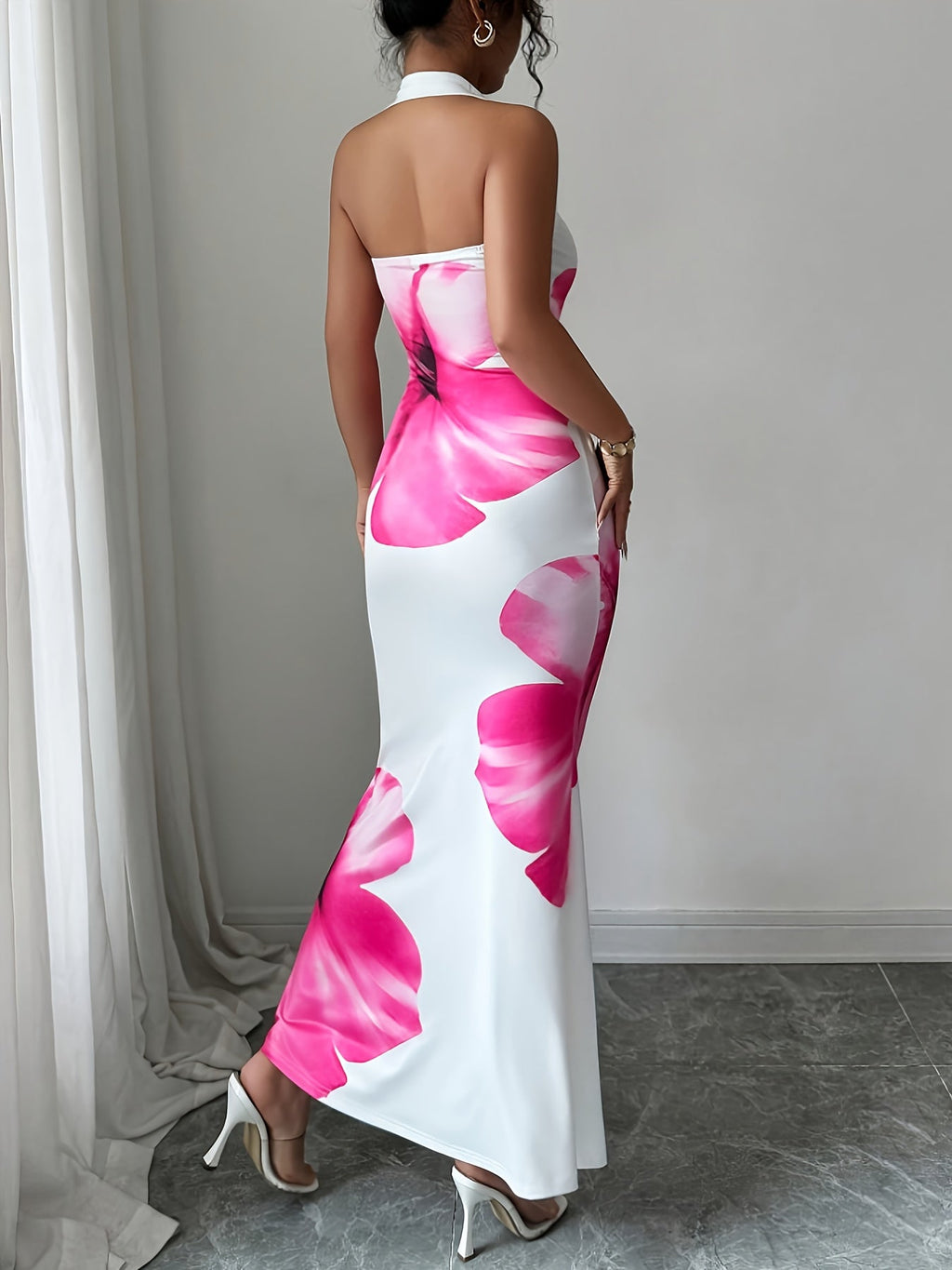 Zoe | Halter Neck Dress with Floral Print