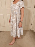 Maëlle – Klassisches bedrucktes Midikleid mit Seitentaschen 