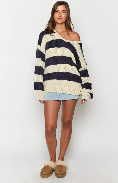 Oversize-Pullover mit Streifen