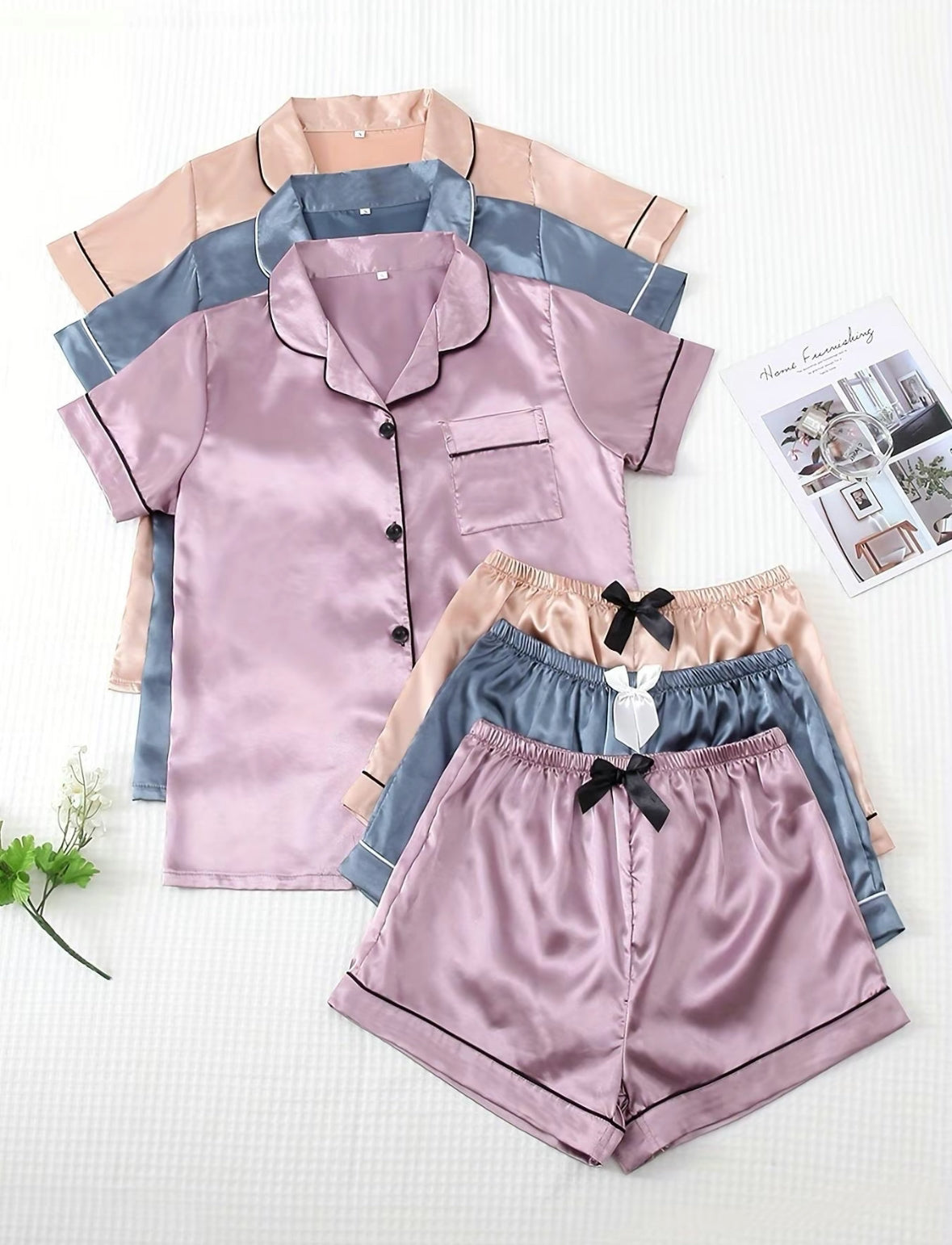 Luxury Satin Pajama Set - Comfortable 3-piece Pajama Ensemble 