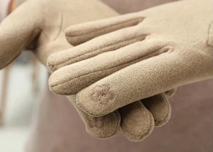 Elegant Women's Gloves | Warm Gloves with Stylish Chain Detail