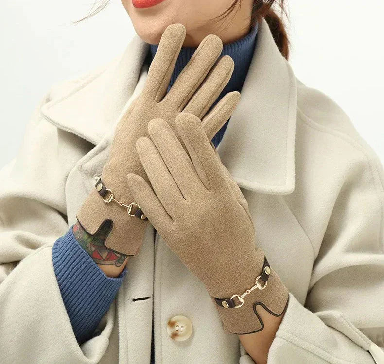 Elegant Women's Gloves | Warm Gloves with Stylish Chain Detail