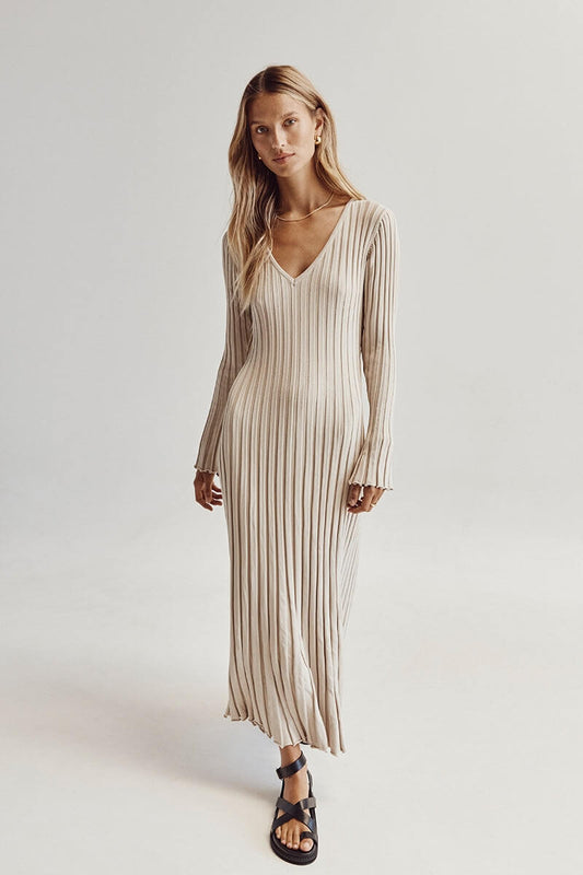 Maria™ | Knitted Midi Dress With V-neck