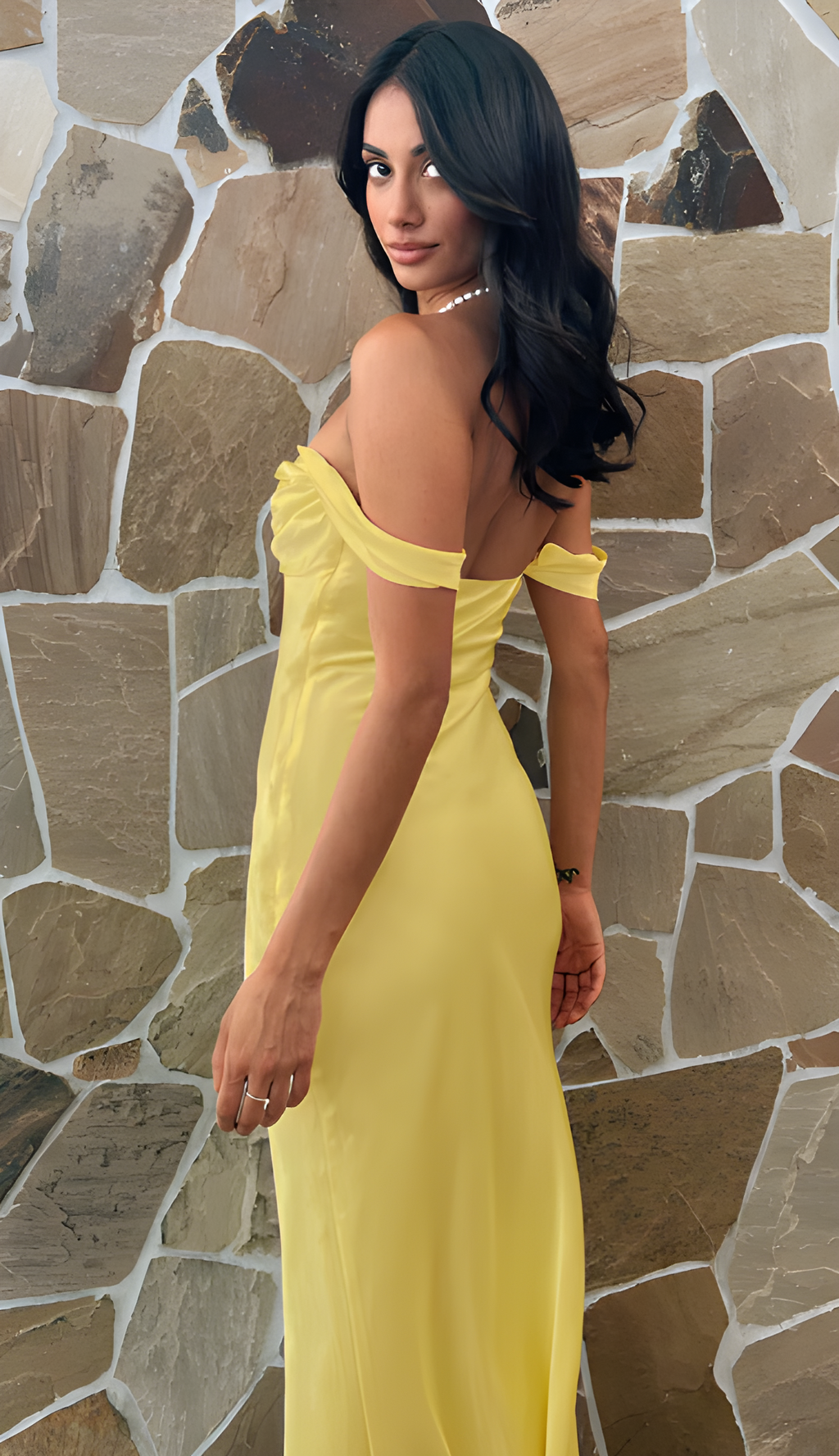 Priya™ | Elegantes schulterfreies Kleid