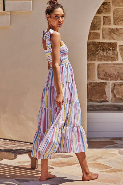 Viraelis – Airy Midi Dress with Smock Detail