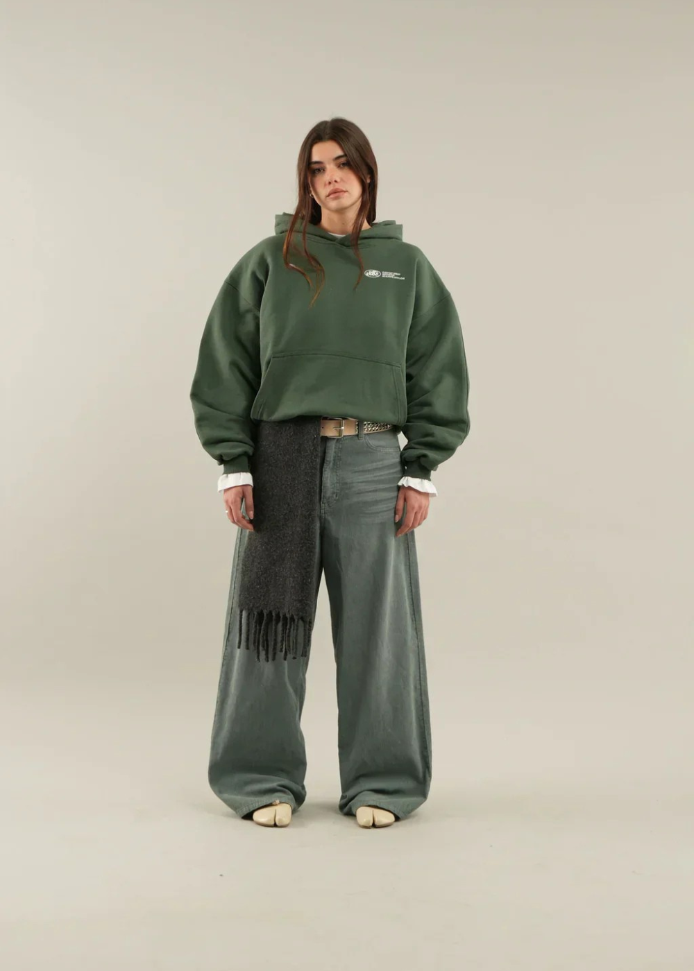 Mit Liebe | Oversize-Hoodie mit auffälligem Rückendruck