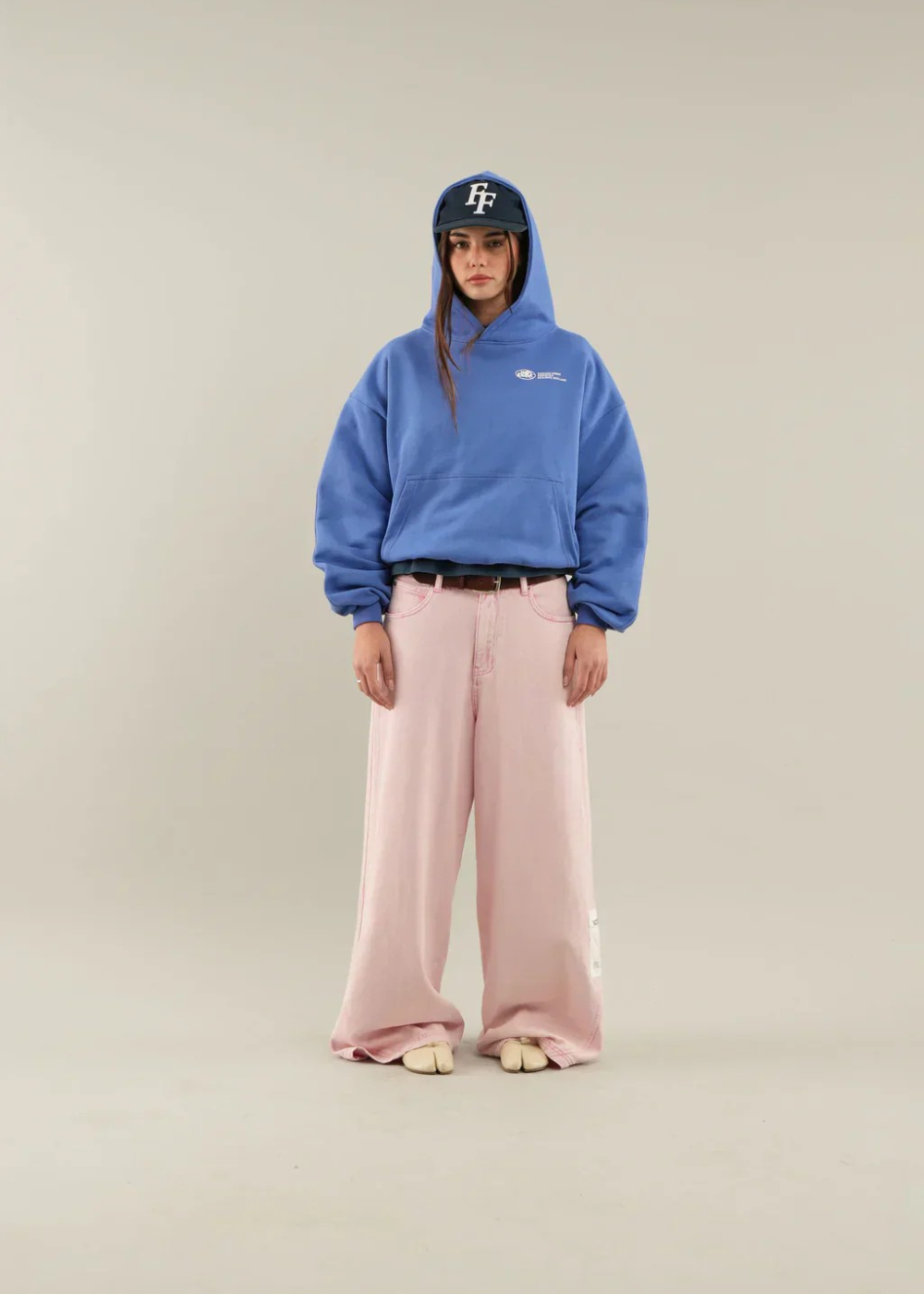 Mit Liebe | Oversize-Hoodie mit auffälligem Rückendruck