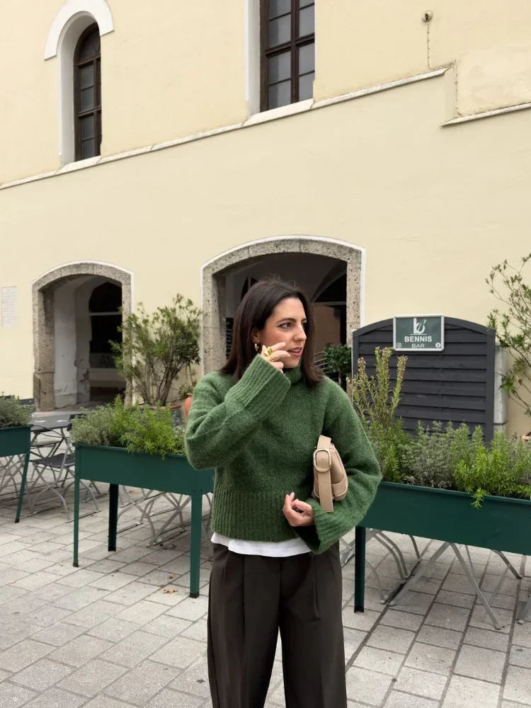 Nivelle | Knitted Turtleneck with Wide Sleeves &amp; Cropped Fit