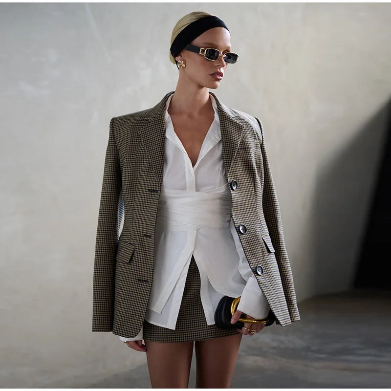 Jaeda Wrap Blouse | Witte Oversized Blouse met Taillerend Detail