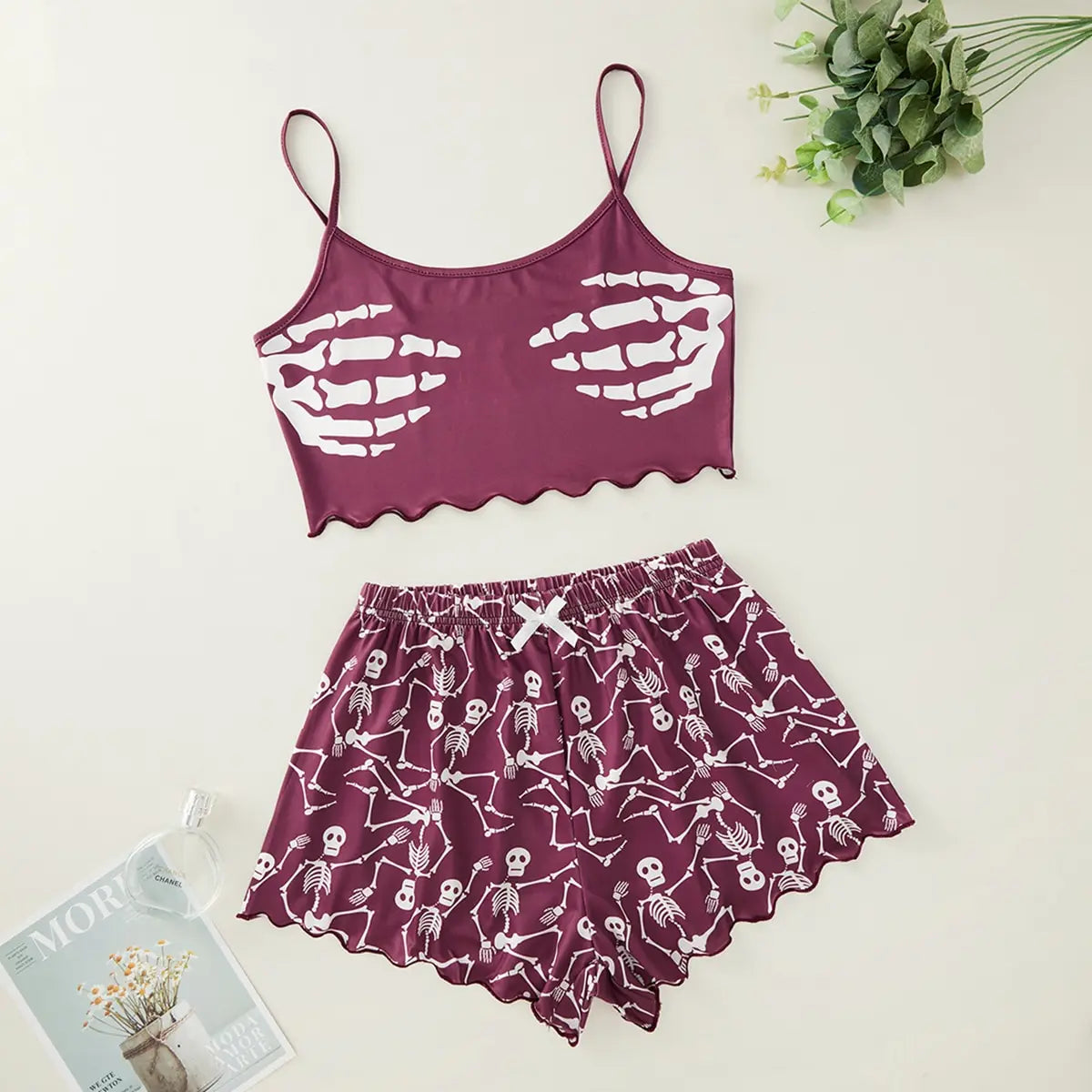 Damen-Pyjama-Set mit Halloween-Kürbis-Skelett-Print, Cami-Oberteil und kurzer Nachtwäsche und Loungewear mit Salatbesatz 