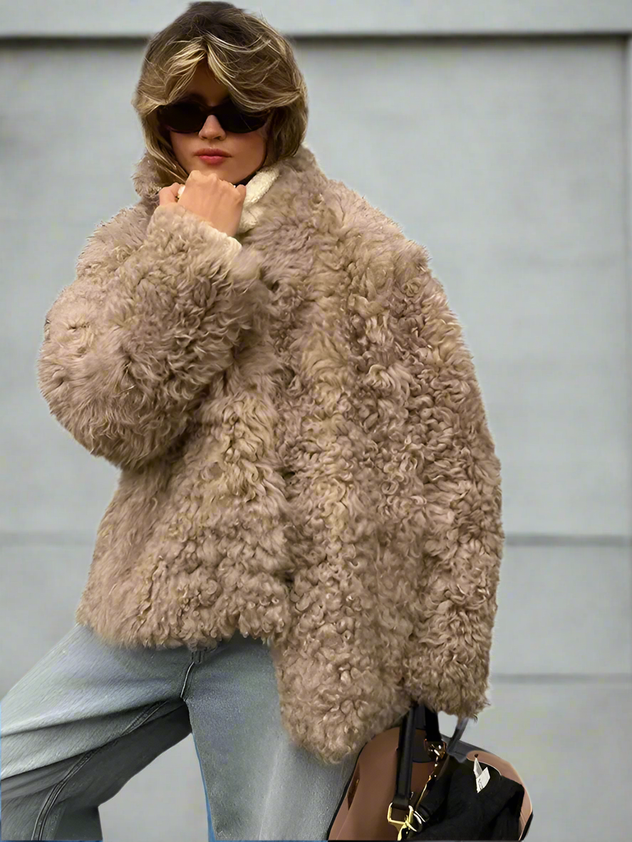 Isabelle – Luxuriöser weicher Damen-Kunstpelzmantel