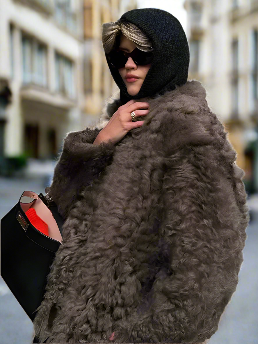 Isabelle – Luxuriöser weicher Damen-Kunstpelzmantel