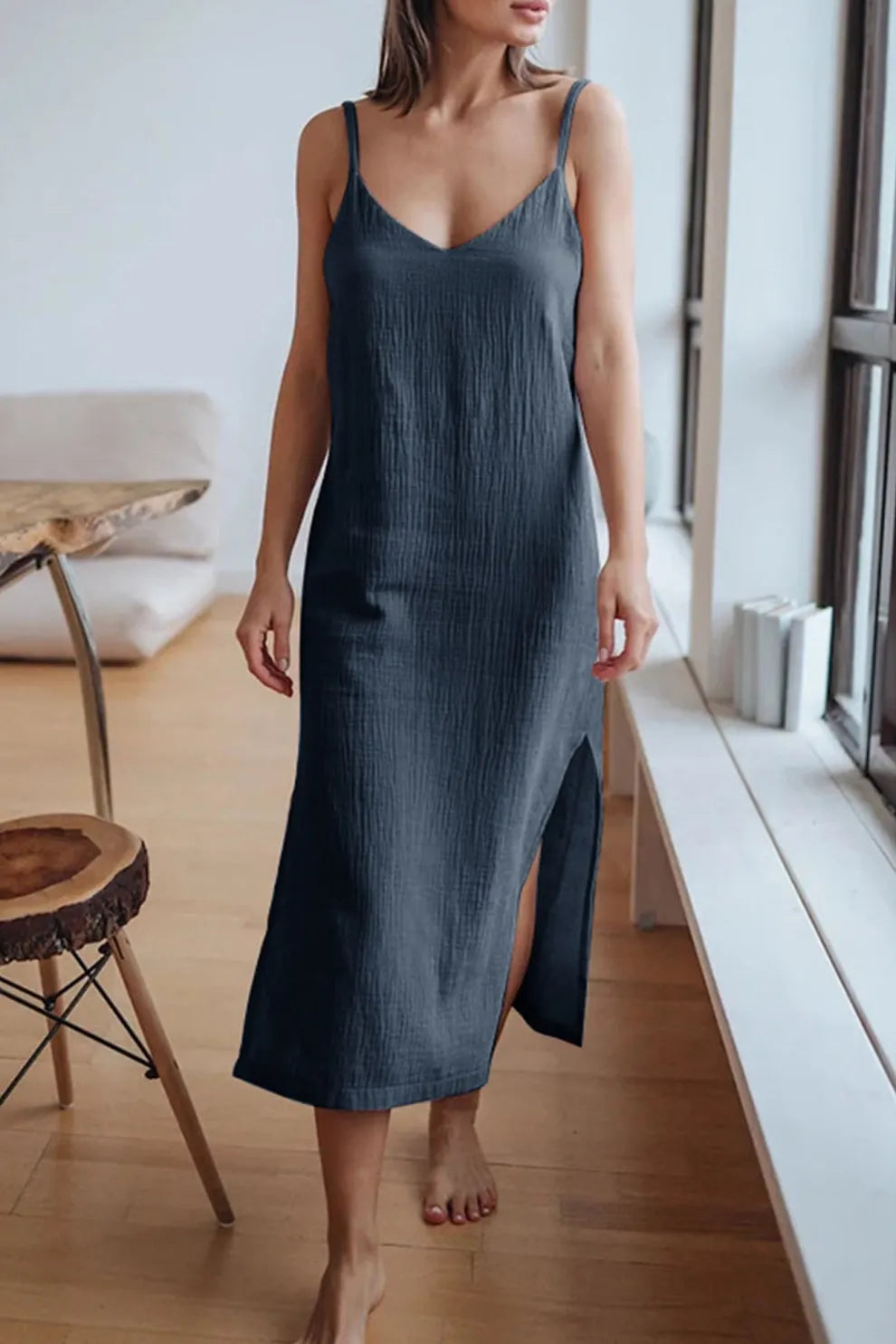 Giulia – V-Ausschnitt Midikleid aus Baumwolle mit Schlitz für Damen