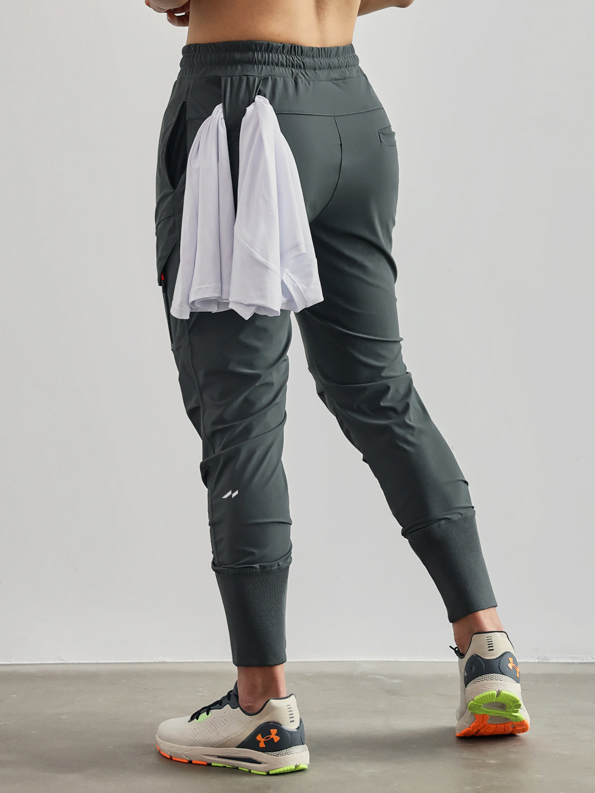 Stay Cool Cargo Jogger sports pants for men 