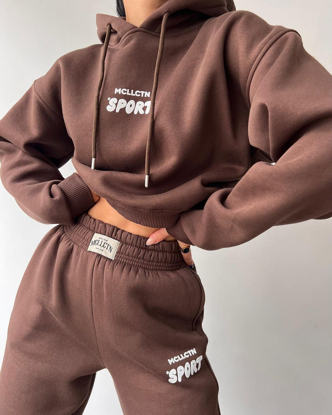 Elora Lounge-Set | Luxuriöser Damen-Trainingsanzug mit Kapuze