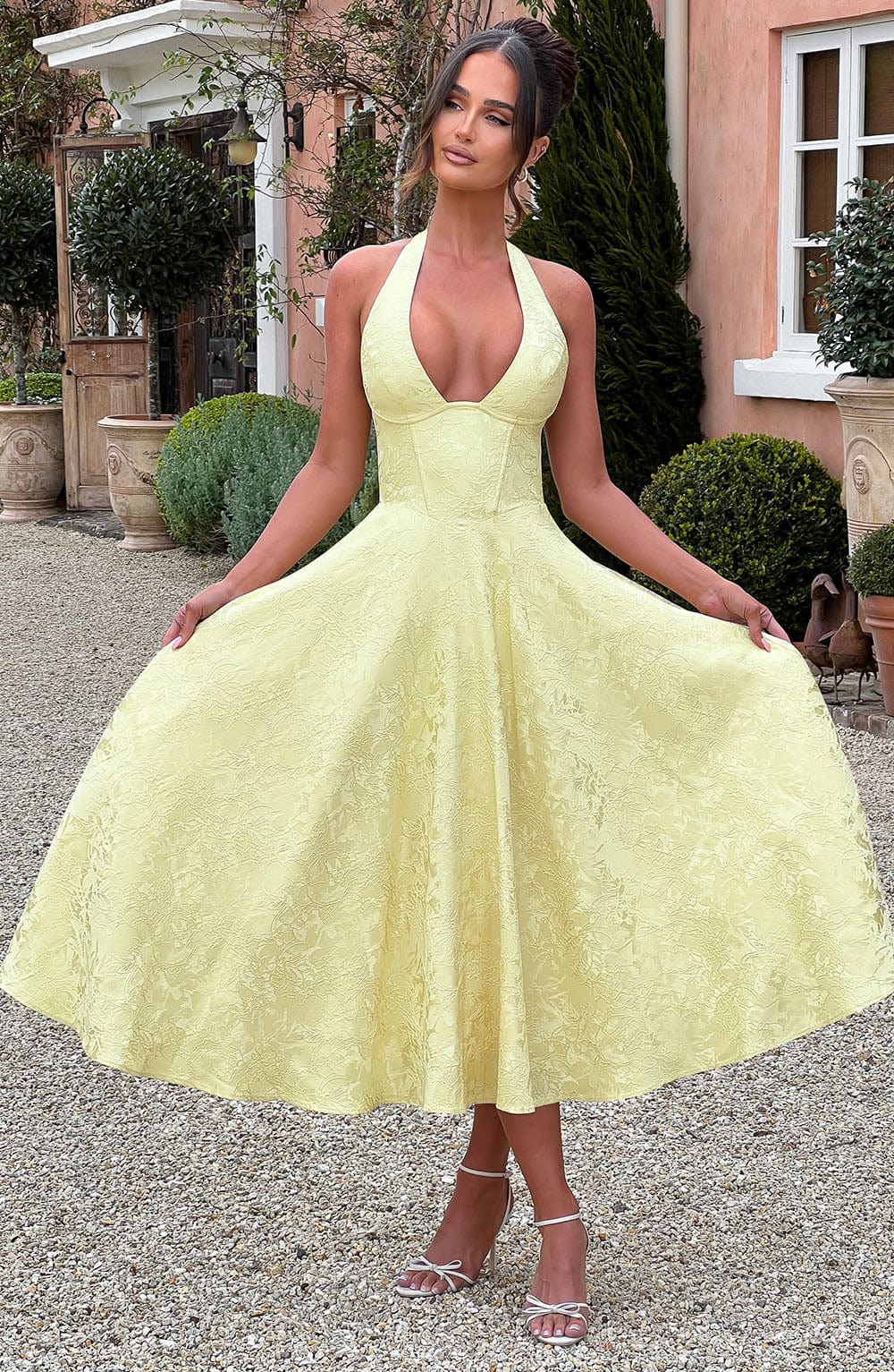 Esmeralda | Neckholder-Midikleid mit Ärmeln