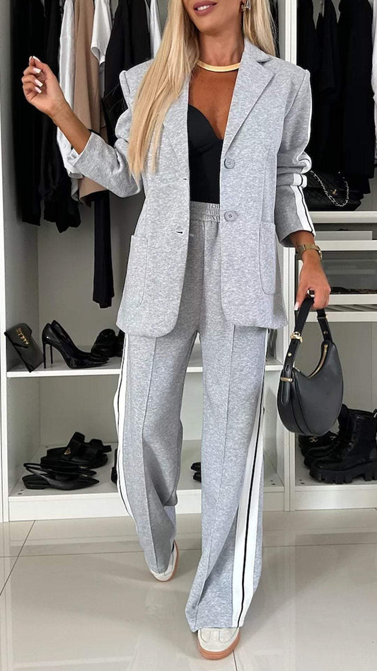 Charlotte | Stylish Two Piece Set with Striped Blazer &amp; Long Pants 