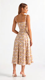 Elina™ | Taillenbetontes Kleid 