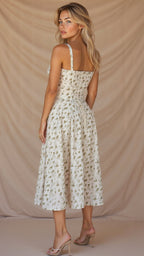 Elina™ | Taillenbetontes Kleid 