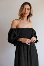 Tana | French Dress with Ruffles and Sleeves