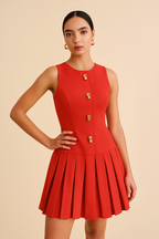 Hanleya | Ärmelloses Kleid mit Falten und Metallknöpfen