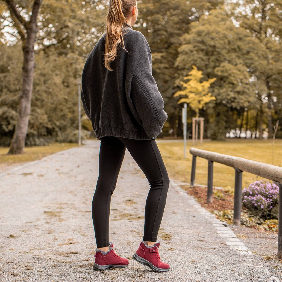 CozyBoots™ | The perfect blend of ergonomics and warmth!.