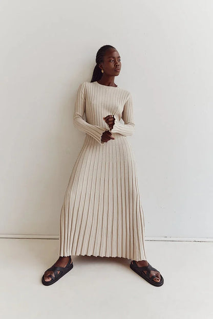 Louia™ | Gestricktes Kleid mit langen Ärmeln