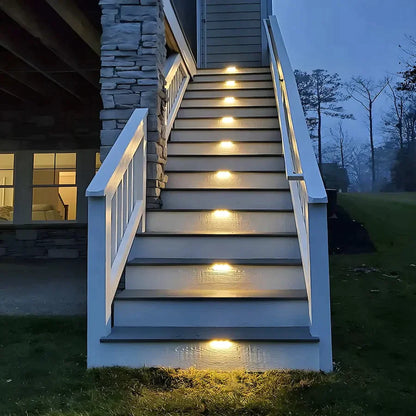 Glowpath™ outdoor solar lights (4 pieces)