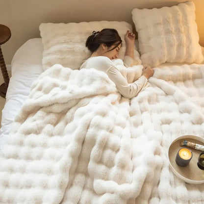 CozyFluff™ | Warm Plush Wool Blanket
